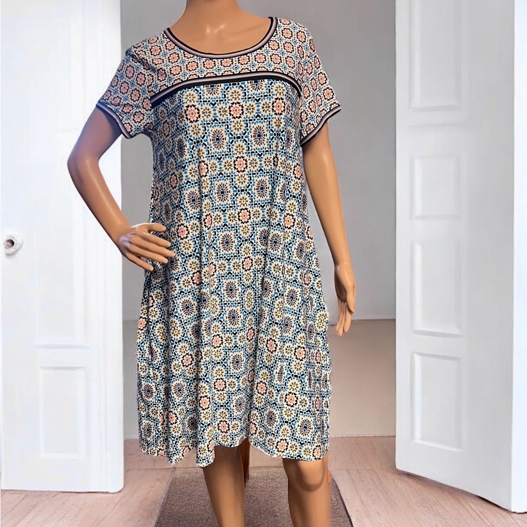 Nina Leonard Dress Super Cute, Size Medium